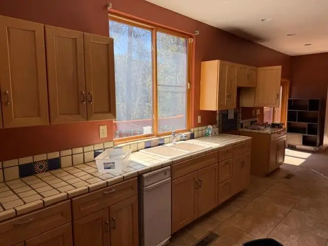 Address Withheld By Seller, Taos, NM 87571 - #2