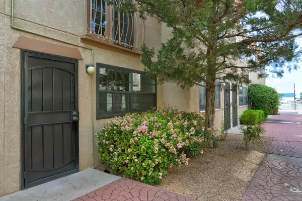 6041 Sequoia Road Nw #D-10, Albuquerque, NM 87120