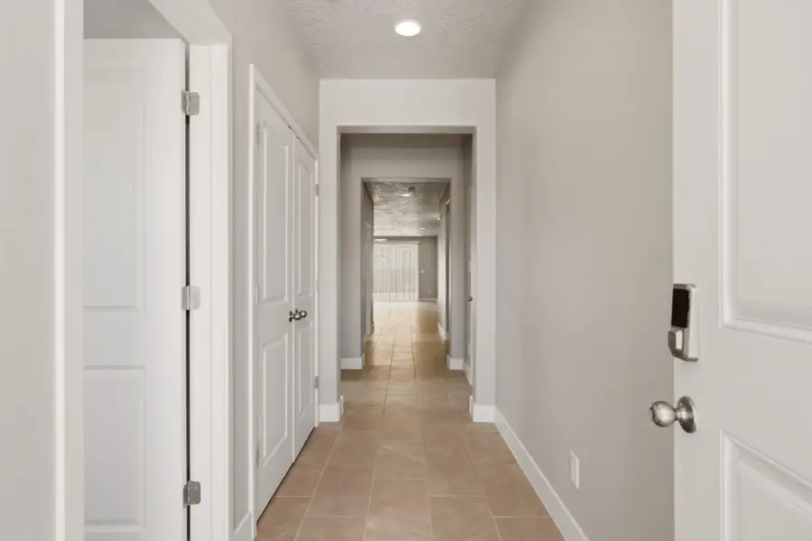 6705 Sydney Drive Ne, Rio Rancho, NM 87144 - #2