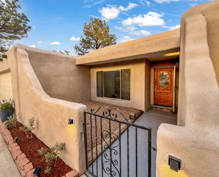 10108 La Paz Drive Nw, Albuquerque, NM 87114 - #2