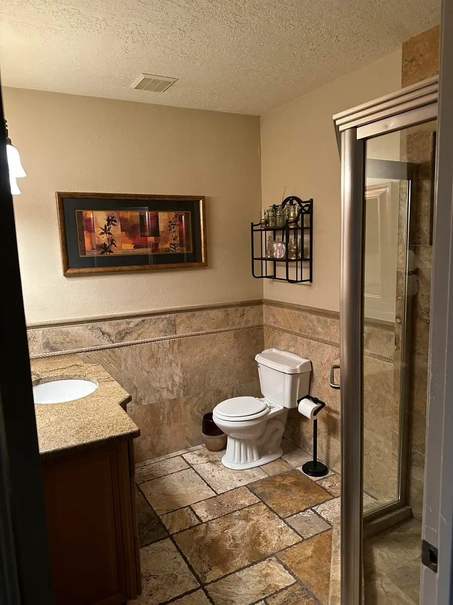 907 Foothill Drive Sw, Albuquerque, NM 87105 - #2