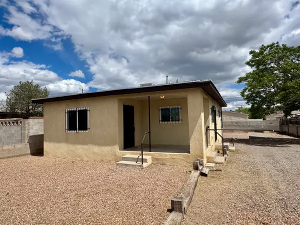 308 52nd Street Sw, Albuquerque, NM 87105