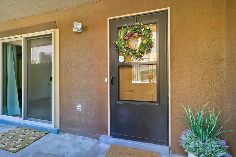 5801 Lowell Street Ne #UNIT 28B, Albuquerque, NM 87111 - #3