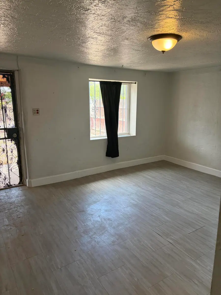 3123 Leo Road Sw #C, Albuquerque, NM 87105 - #2