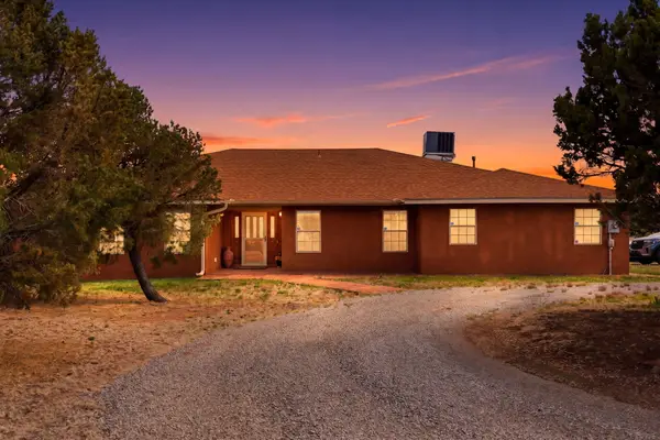 2 Autumnwood Court, Edgewood, NM 87015
