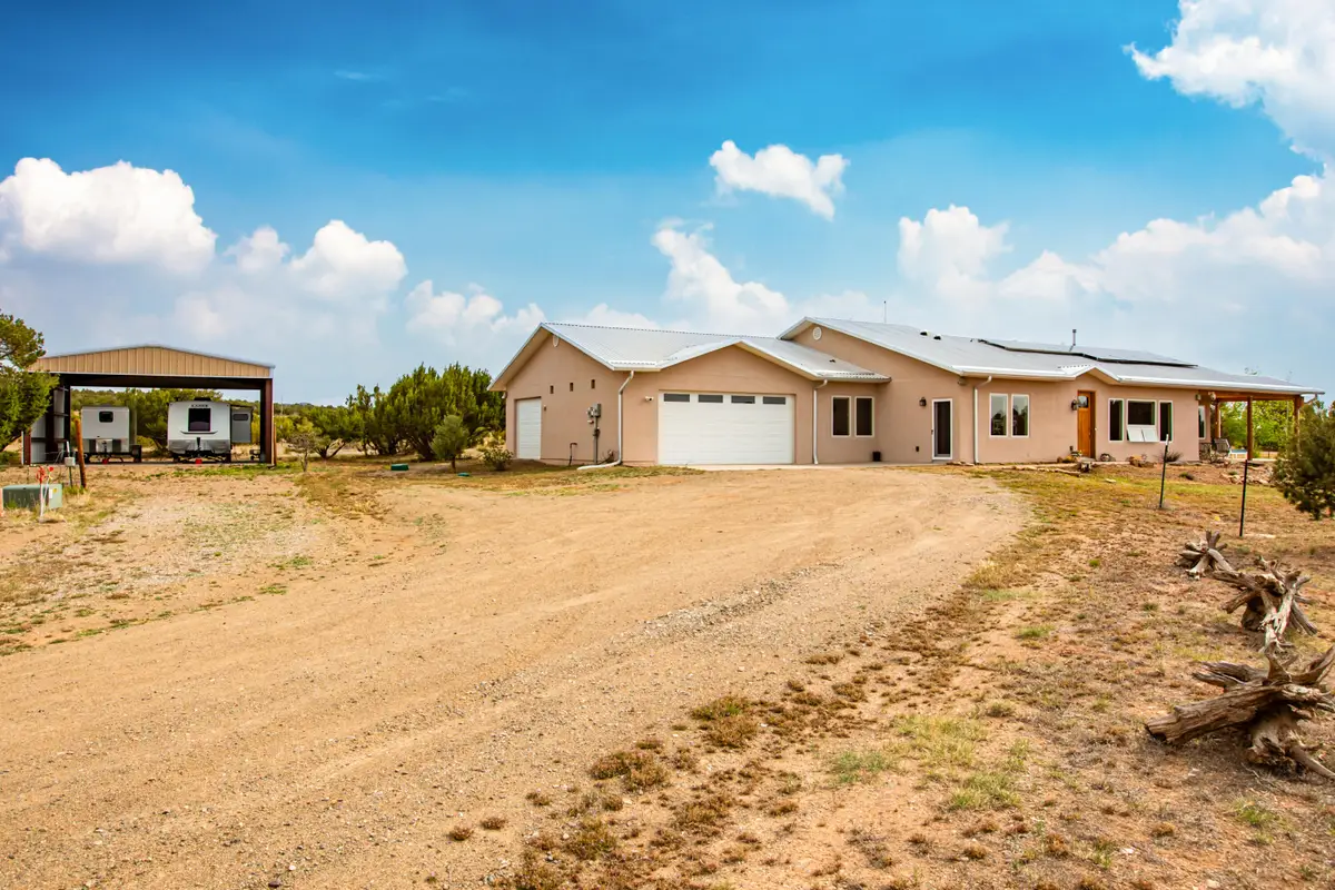 1322 Mountain Valley Road, Edgewood, NM 87015 - #1