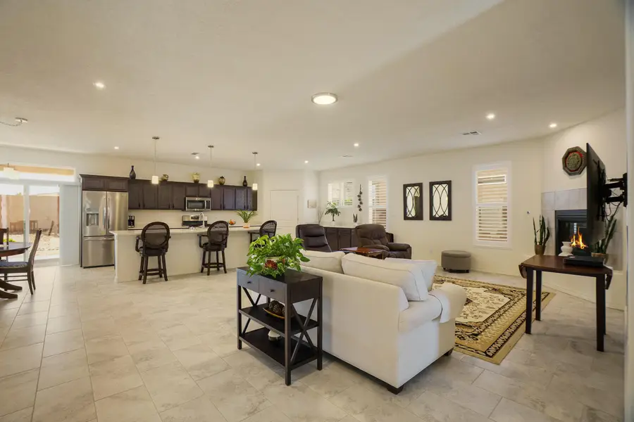 590 Rio Chama Circle Sw, Los Lunas, NM 87031 - #3
