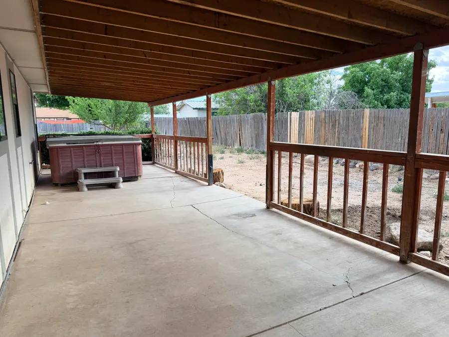 4 Owens Drive, Los Lunas, NM 87031 - #3