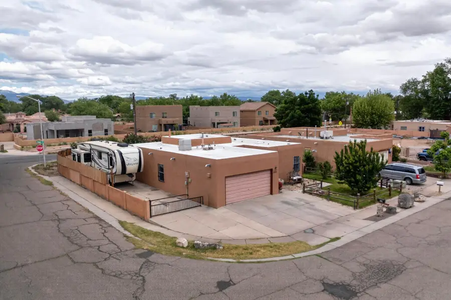 342 Sunset Farm Place Sw, Albuquerque, NM 87105 - #3