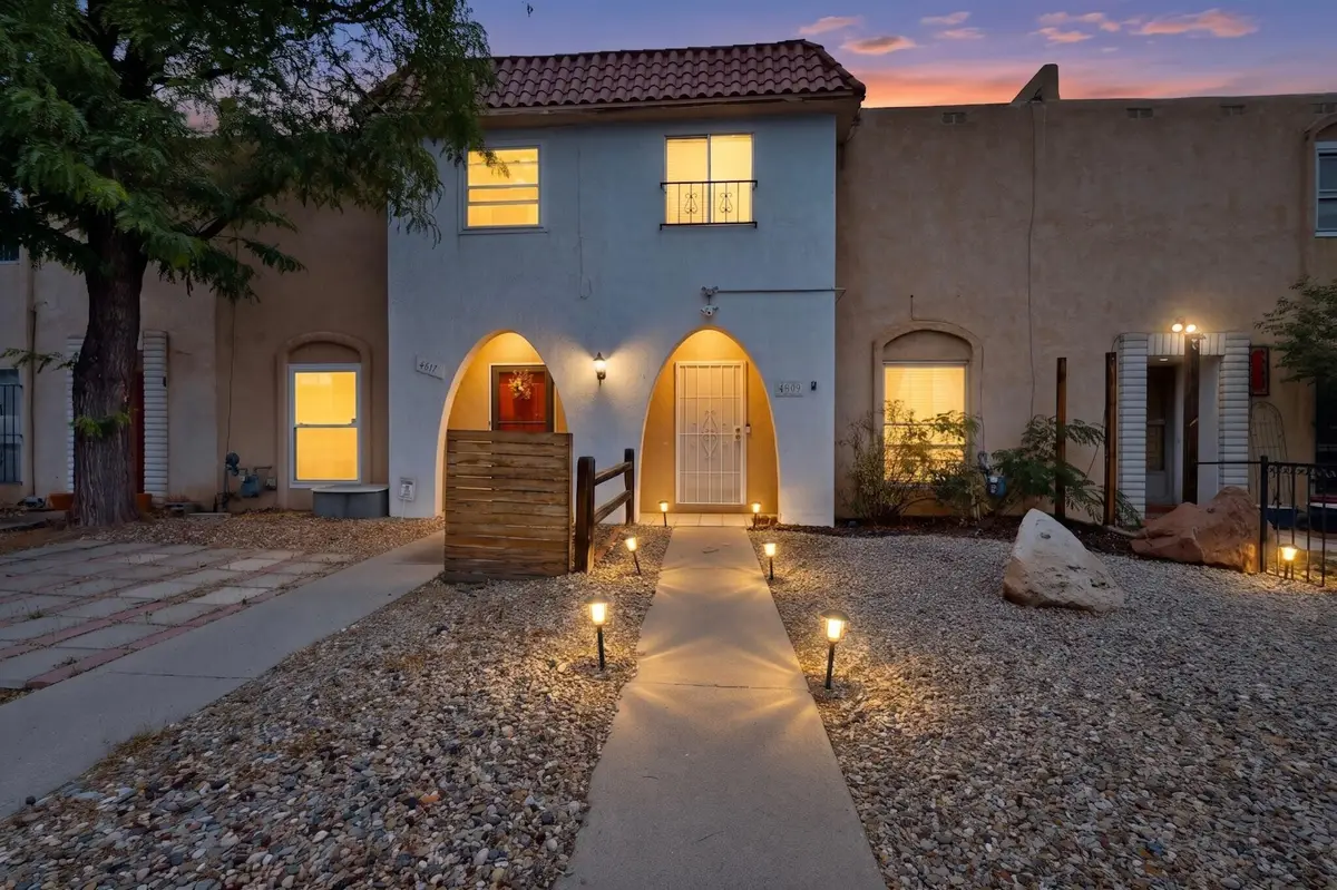 4619 Overland Street Ne, Albuquerque, NM 87109 - #1
