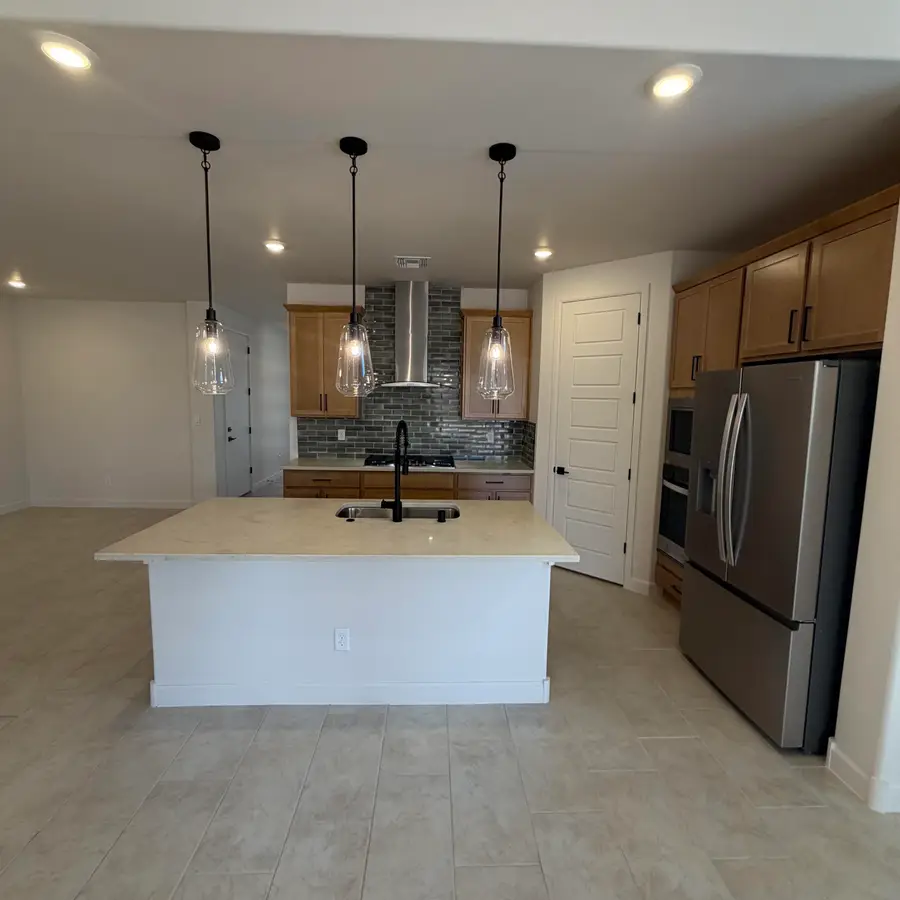 2428 Marble Avenue Ne, Rio Rancho, NM 87144 - #2