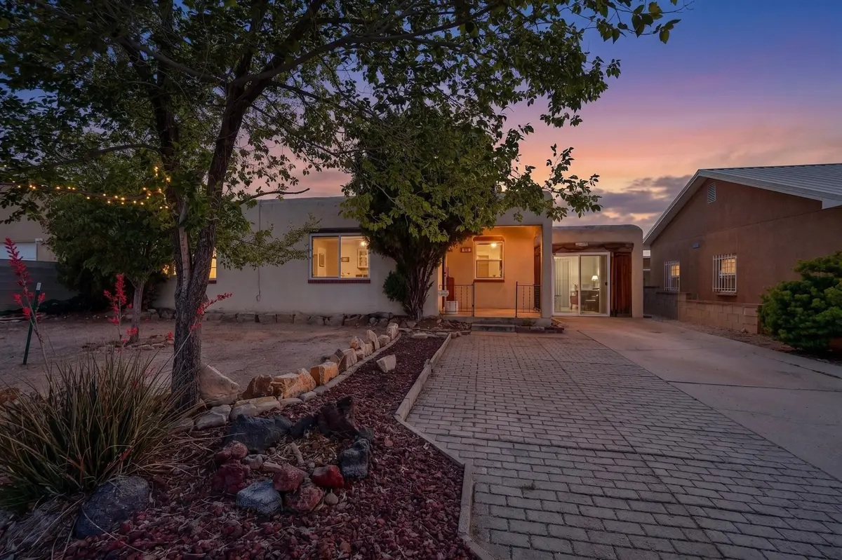 2817 Sierra Drive Ne, Albuquerque, NM 87110 - #1