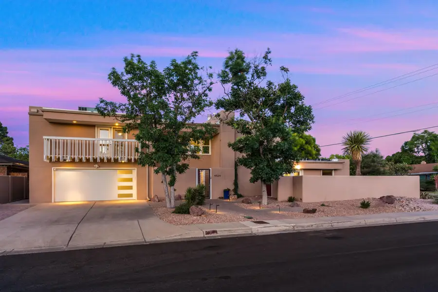 4529 Altura Place Ne, Albuquerque, NM 87110 - #2