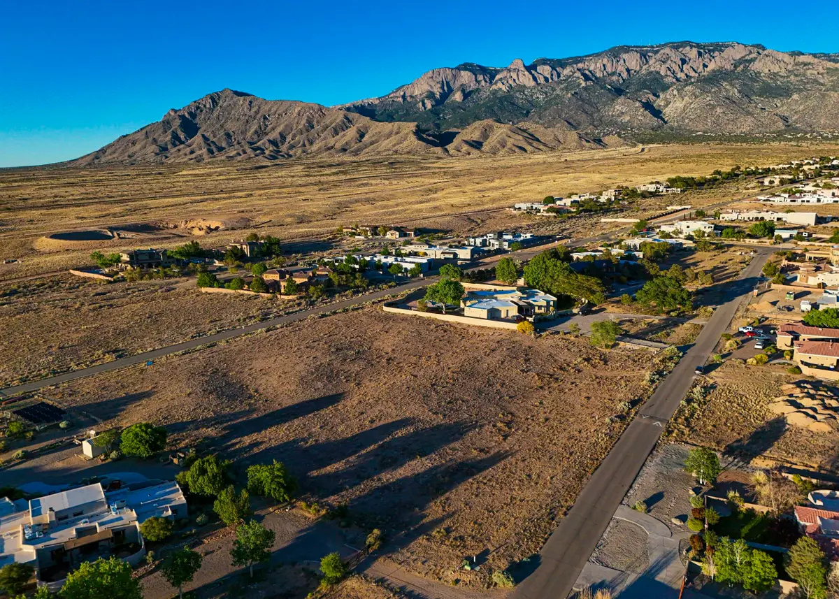 8801 Beverly Hills Avenue Ne, Albuquerque, NM 87122 - #1