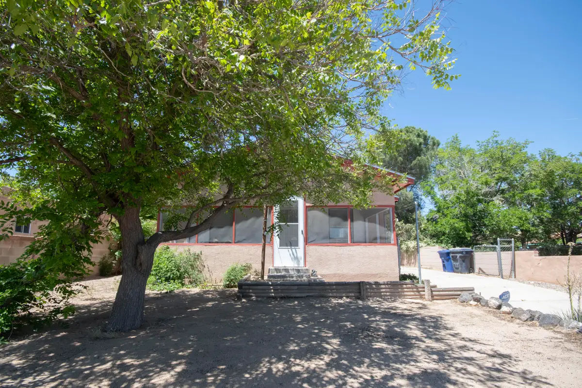5911 Lucca Avenue Sw, Albuquerque, NM 87121 - #1