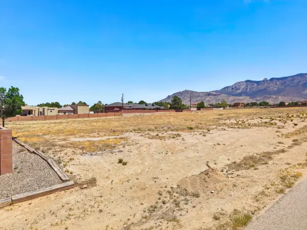 7201 Beverly Hills Avenue Ne, Albuquerque, NM 87113