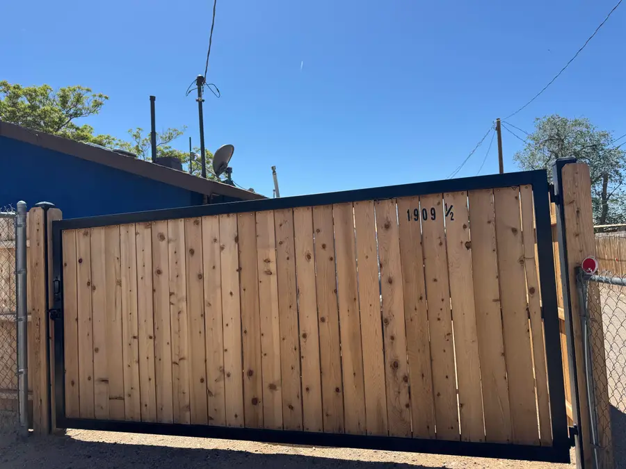1909 1/2 William Street Se, Albuquerque, NM 87102 - #2