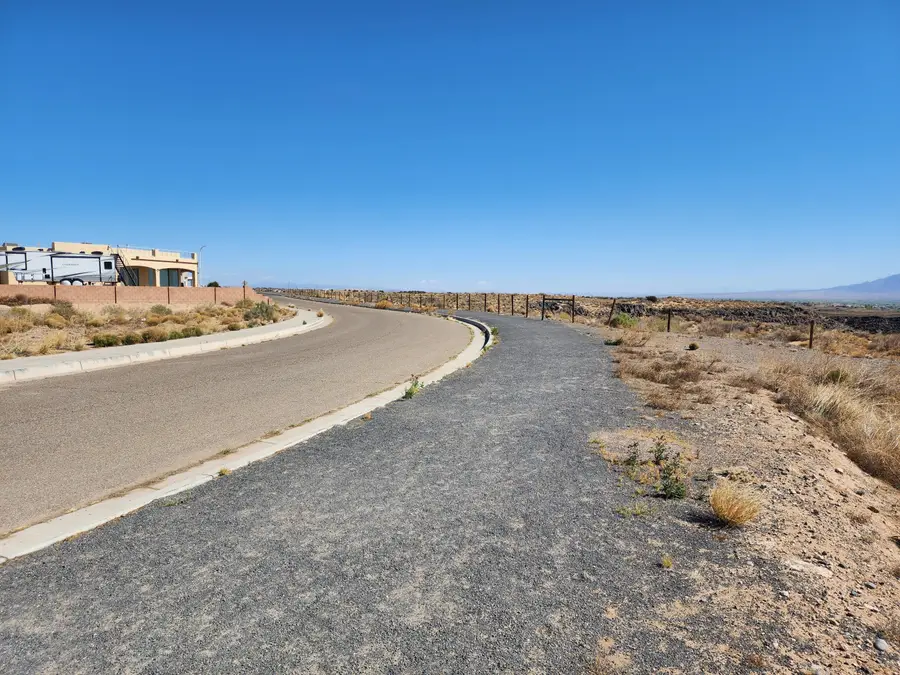 6301 Vista Del Prado Road Nw, Albuquerque, NM 87120 - #2