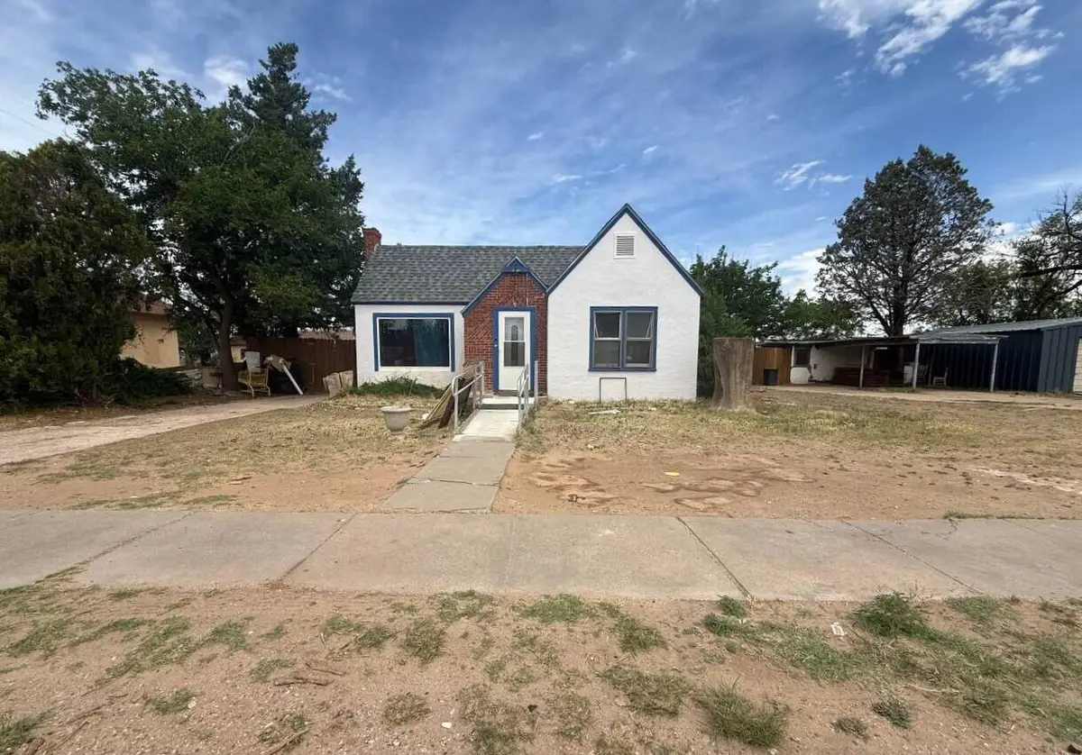 1012 W 3rd Street, Portales, NM 88130 - #1