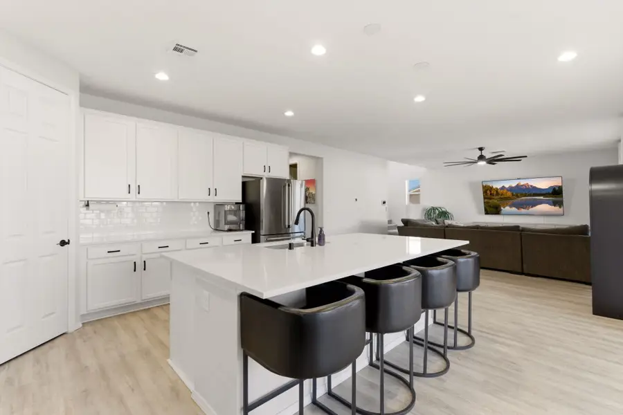 3206 Martuni Street Se, Rio Rancho, NM 87124 - #3