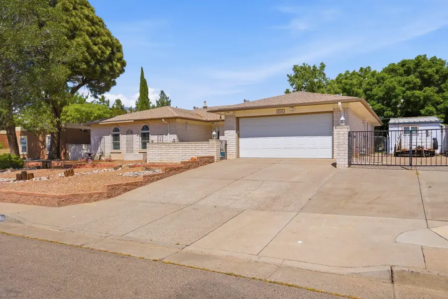 4806 Dona Rowena Avenue Ne, Albuquerque, NM 87111 - #2