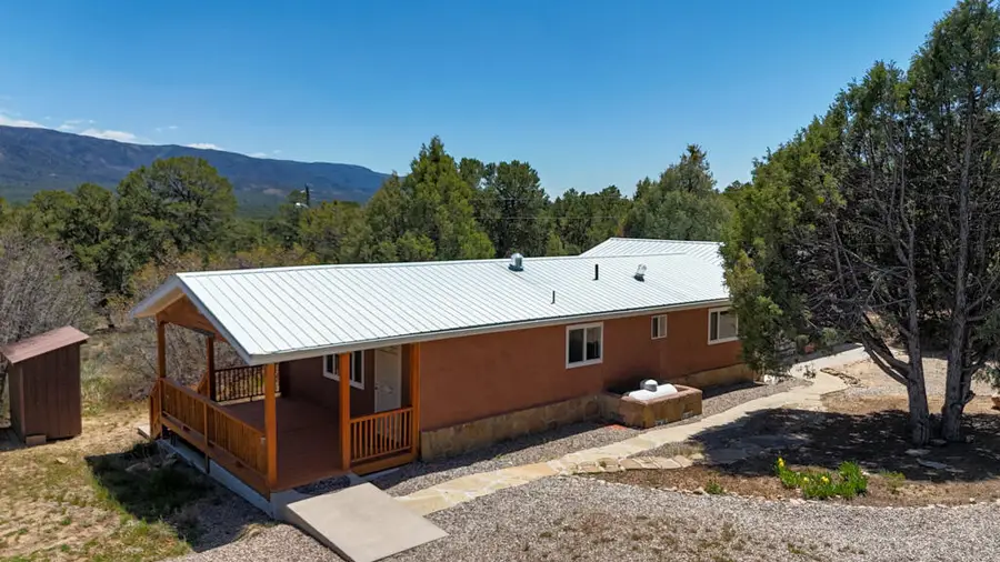 61 Rincon Road, Regina, NM 87046 - #3