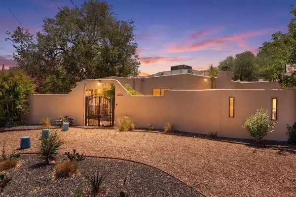 2616 Mountain Road Nw, Albuquerque, NM 87104
