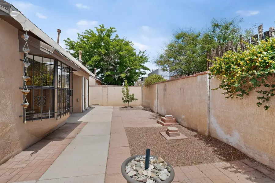 4004 67th Street Nw, Albuquerque, NM 87120 - #3