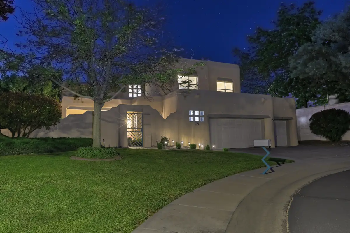 10037 Barrinson Ne, Albuquerque, NM 87111 - #1