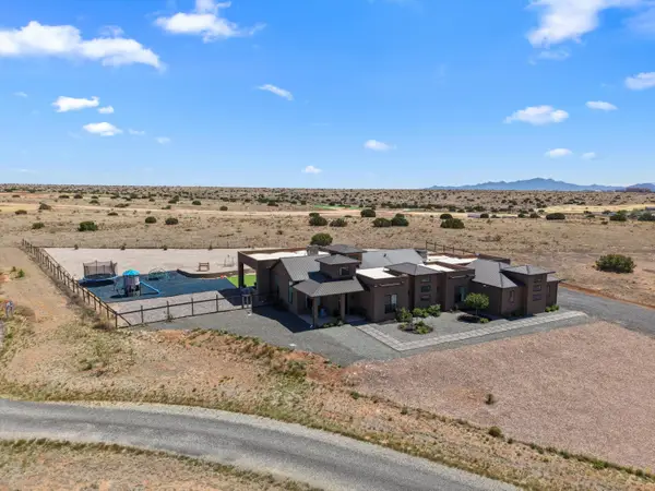 10 E Serena Lane, Santa Fe, NM 87508