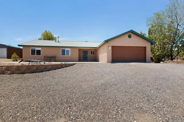 33 Sunset Boulevard, Edgewood, NM 87015