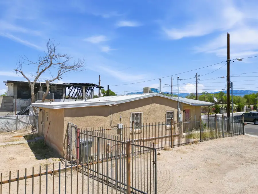 721 Isleta Boulevard Sw, Albuquerque, NM 87105 - #2