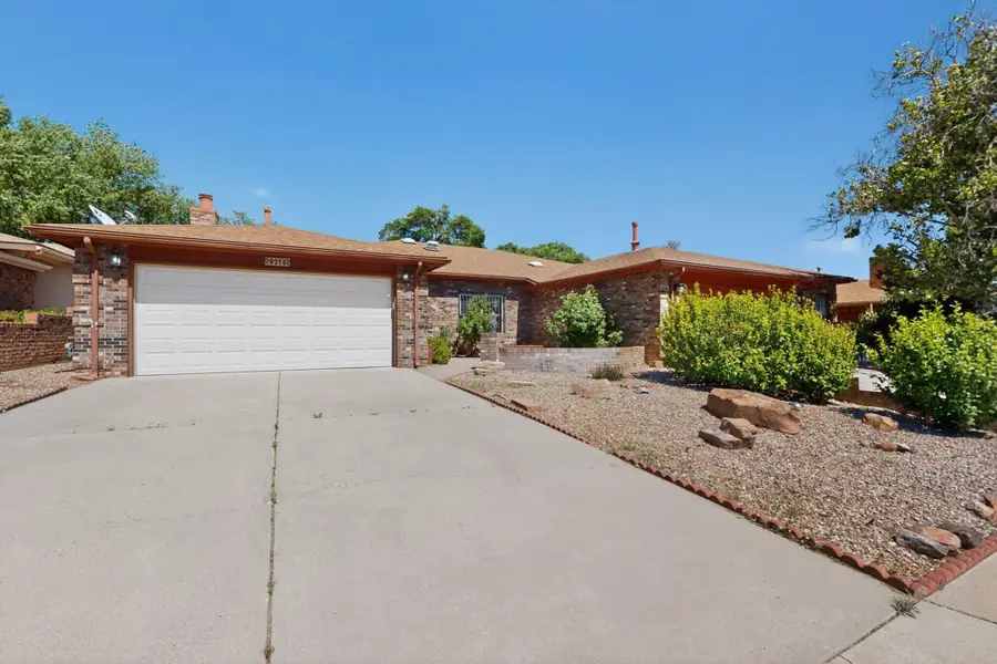 9214 Admiral Lowell Place Ne, Albuquerque, NM 87111 - #3
