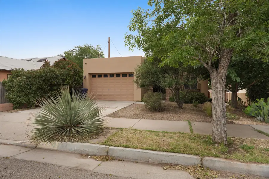 1429 7th Street Nw, Albuquerque, NM 87102 - #2
