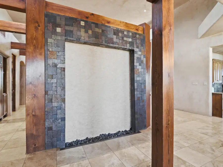 7200 Elena Drive Ne, Albuquerque, NM 87113 - #3