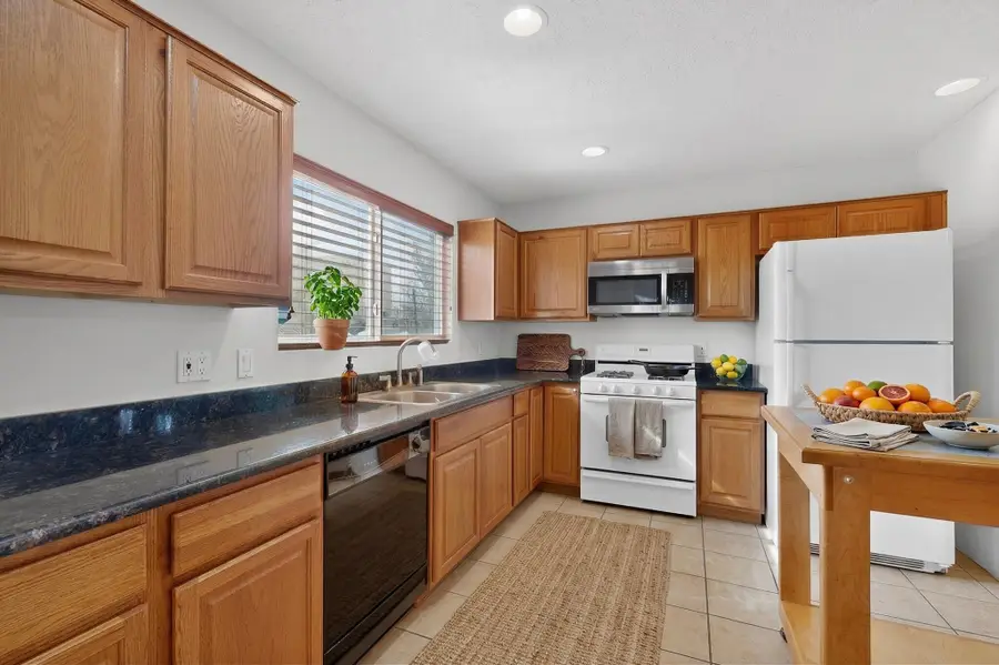 4377 Vuelta Dorado, Santa Fe, NM 87507 - #3
