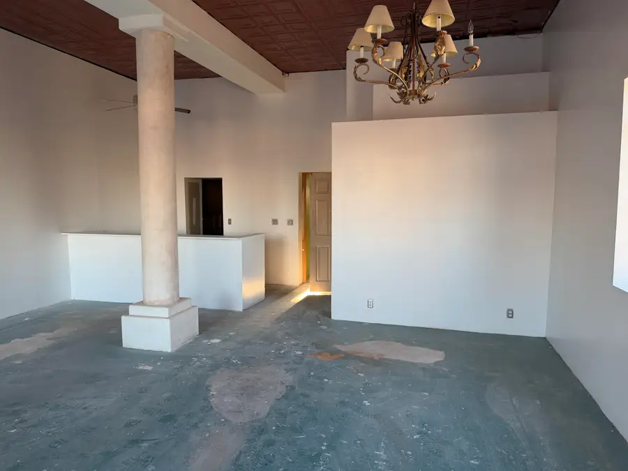 401 5th Street, Estancia, NM 87016 - #3