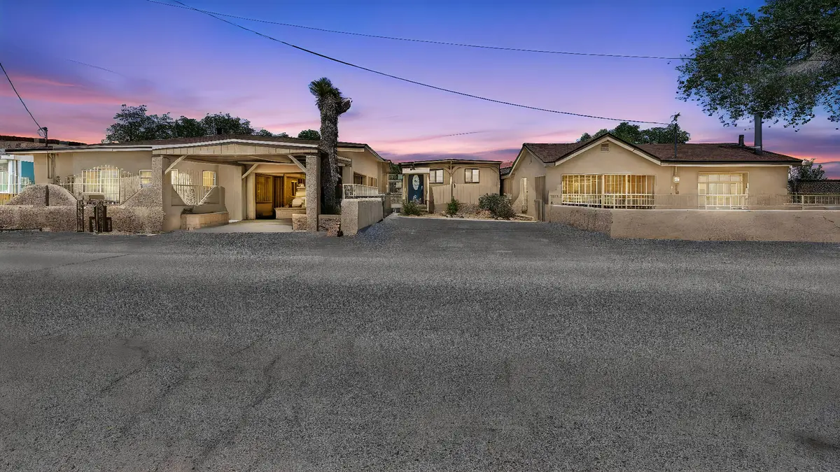 3102 Rosendo Garcia Road Sw, Albuquerque, NM 87105 - #1