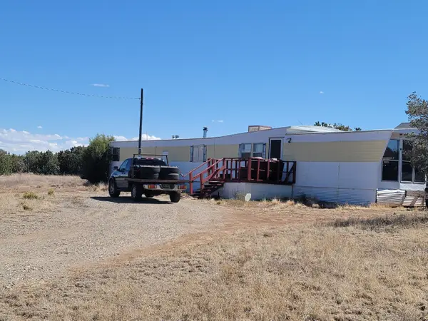 2002 Nm 333, Edgewood, NM 87015