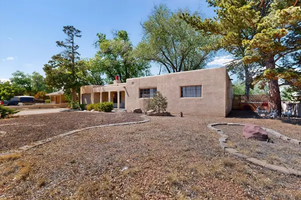 703 Solar Road Nw, Albuquerque, NM 87107