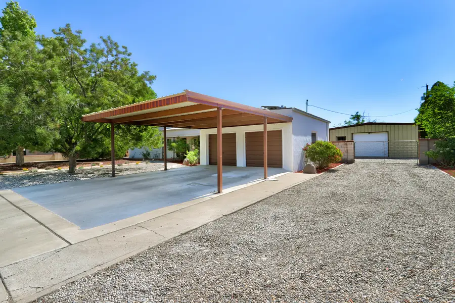 3560 Luke Circle Nw, Albuquerque, NM 87107 - #3