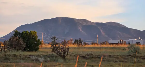 12 El Cielo Azul Circle, Edgewood, NM 87015