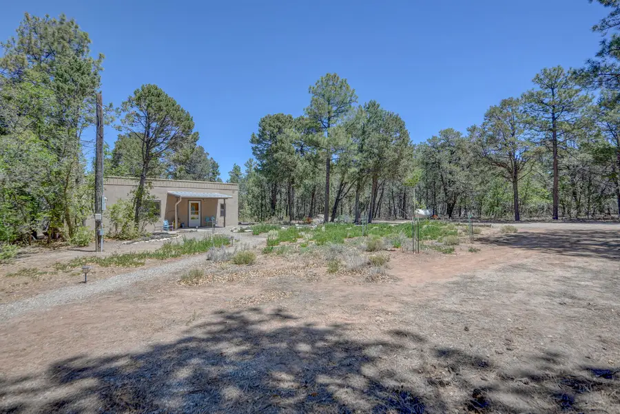 17 Robinhood Lane, Tijeras, NM 87059 - #3