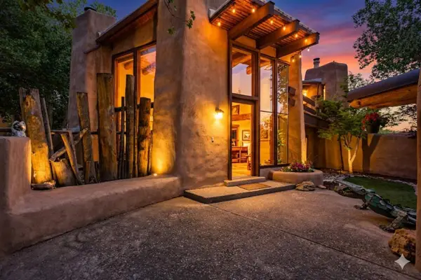3232 Don Quixote Drive Nw, Albuquerque, NM 87104