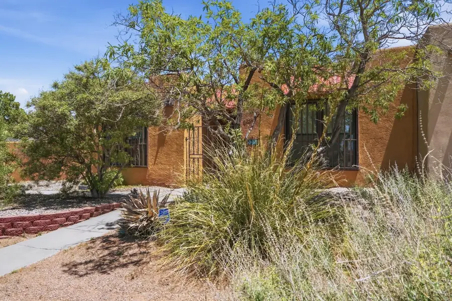 5214 W Chambers Place Ne, Albuquerque, NM 87111 - #2
