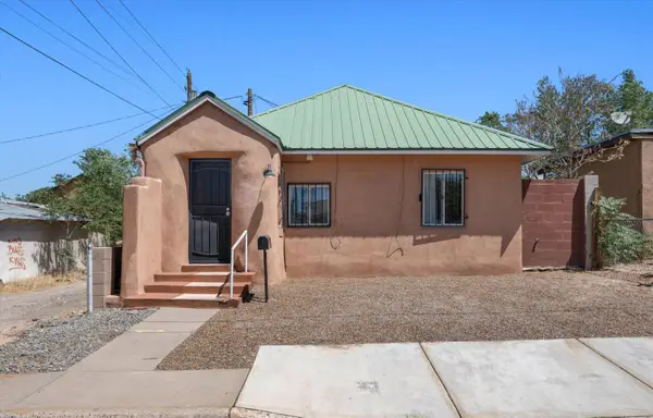 711 Lewis Avenue Se, Albuquerque, NM 87102
