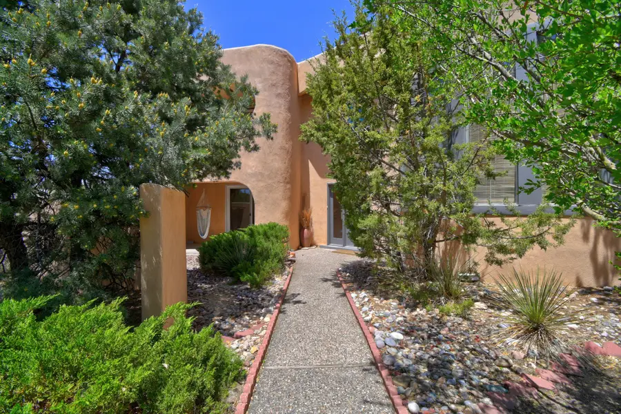 620 Cedar Hill Road Ne, Albuquerque, NM 87122 - #3