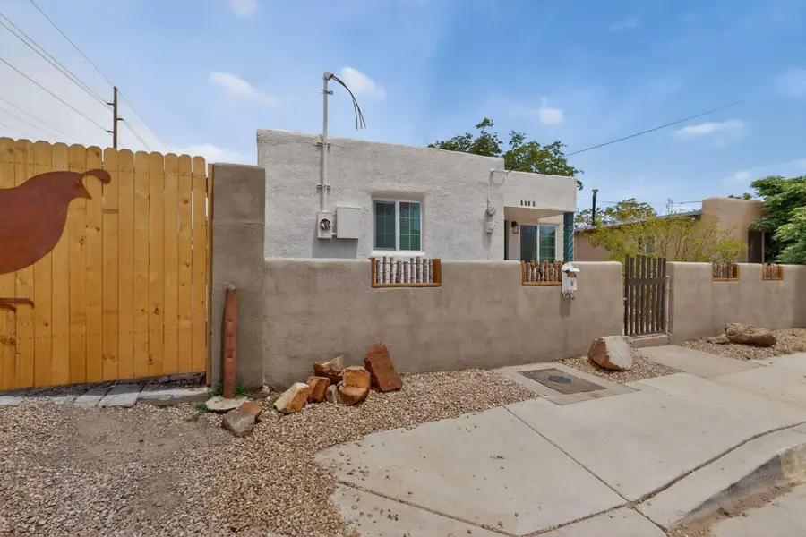 1525 Summer Avenue Nw, Albuquerque, NM 87104 - #3