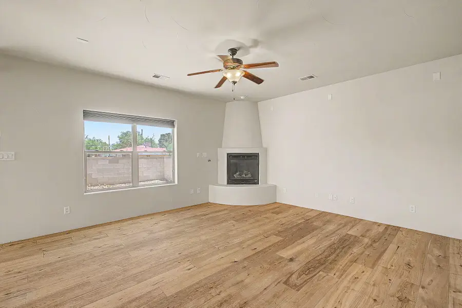 382 Coronado Lane Ne, Los Lunas, NM 87031 - #3