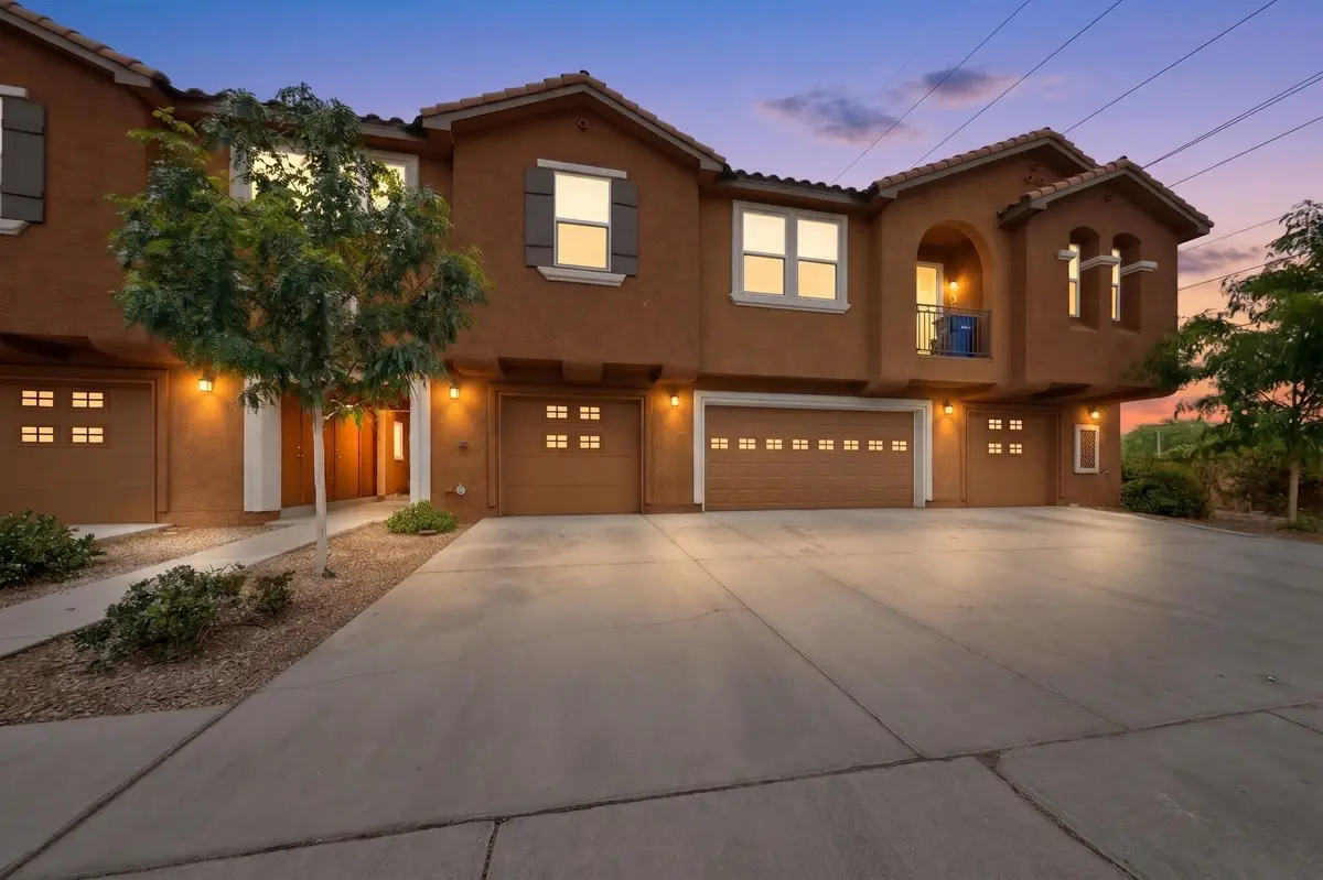 601 Menaul Boulevard Ne #UNIT 302, Albuquerque, NM 87107 - #1